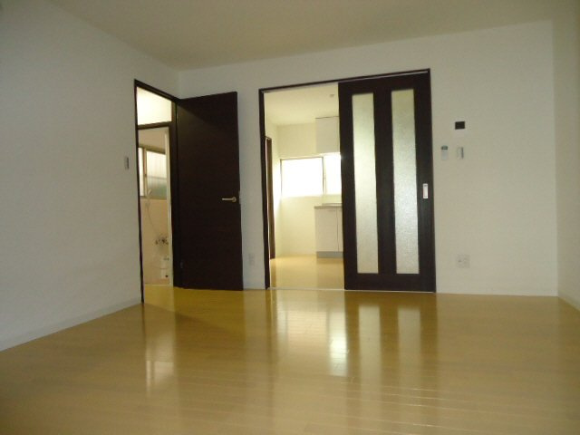 ビーコート青谷の居間・リビング