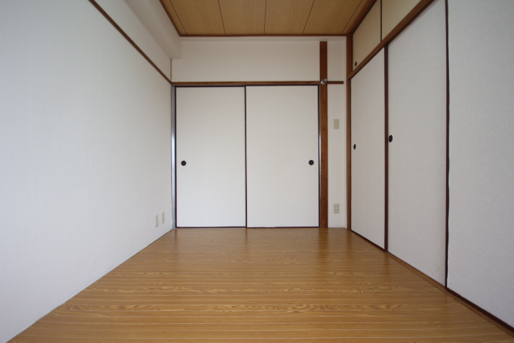 御影駅前マンションの洋室