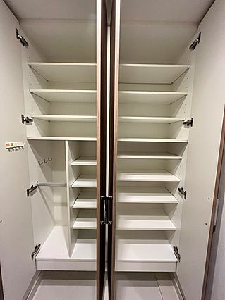 ローレルコート神戸元町の収納