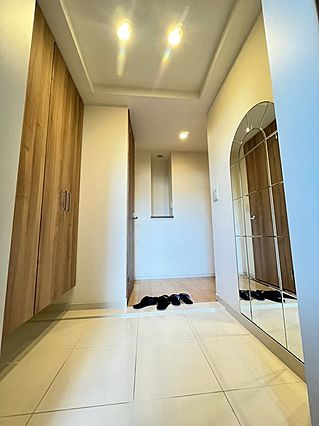 ローレルコート神戸元町のロビー