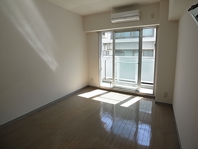 ルネス御影の居間・リビング