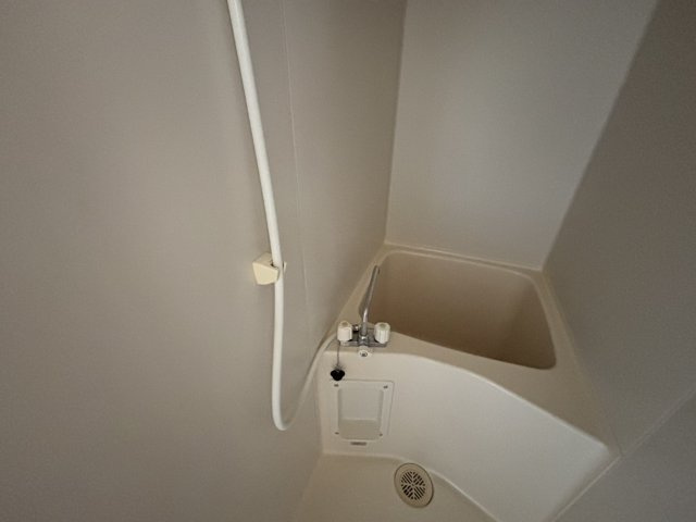 甲柔館アパートの浴室