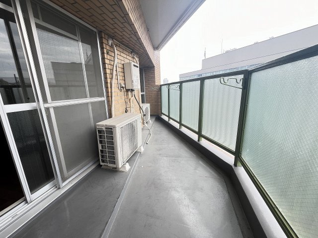 甲南サンシティー三宮のバルコニー
