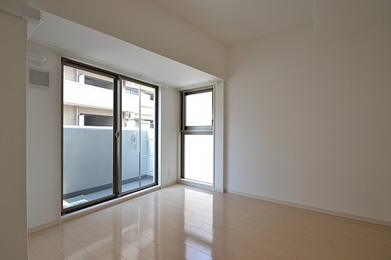 アドバンス三宮ステージアの居間・リビング