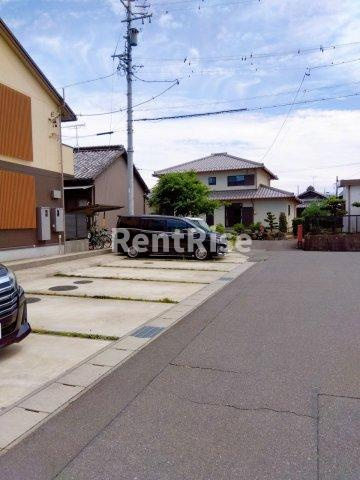 エスペランサ永曻Ⅱの駐車場
