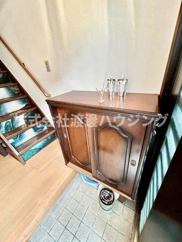 玉串町東3丁目テラスハウスの収納|玄関収納