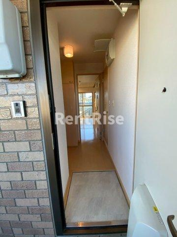 ボナール伊神の玄関