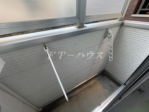 アレーゼ本大久保のバルコニー