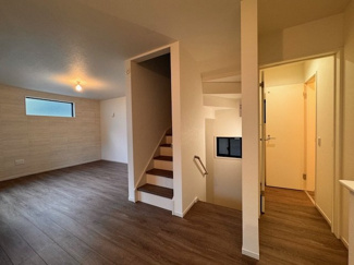 【居間・リビング】 | LIGARE名古屋市北区柳原1期全4棟【仲介手数料無料　清水小　八王子中】 | LINEから簡単お問合せ可能！
友達検索で@nqk7328tです！。