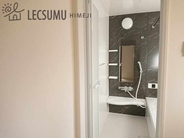 赤穂市加里屋3期／全1棟の浴室|同社施工例