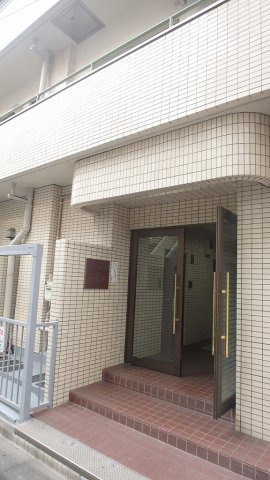 パレドール千駄木のエントランス