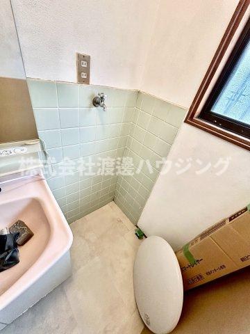 東山町一戸建の設備|室内洗濯機置場