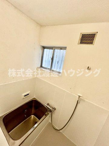 東山町一戸建のその他|窓