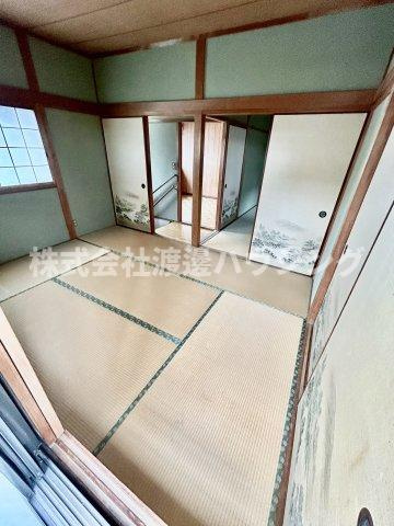 東山町一戸建の寝室