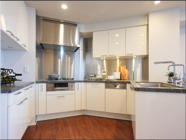 【キッチン】 | ★仲介手数料無料★Brillia　ICHIBANCHO（千鳥ヶ淵公園近くにあり、自然が感じられる住環境）