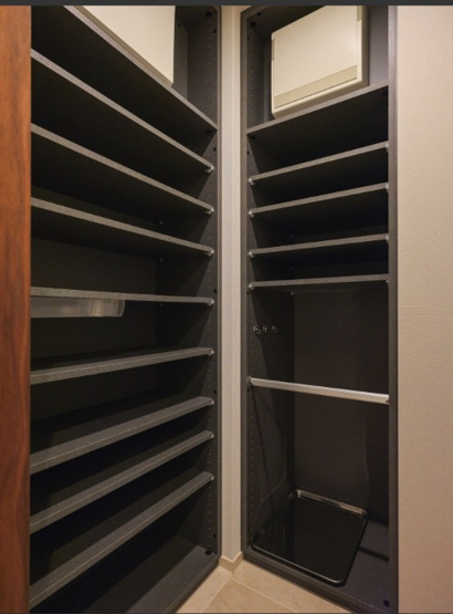 【収納】 | ★仲介手数料無料★Brillia　ICHIBANCHO（千鳥ヶ淵公園近くにあり、自然が感じられる住環境）