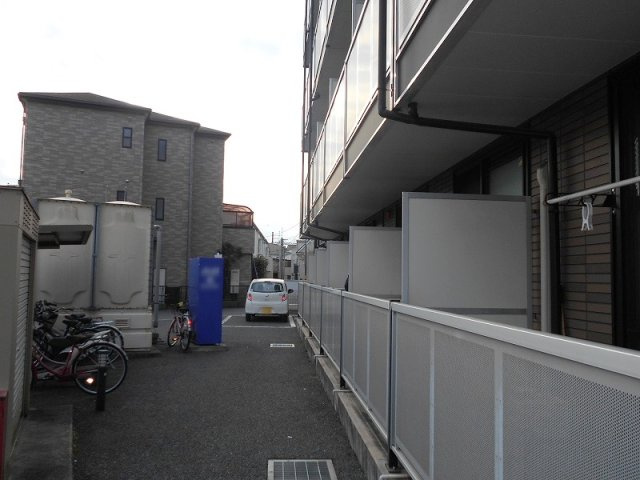 レオパレスエムズ柏のバルコニー|バルコニーからの眺めを楽しみながら食事をしませんか