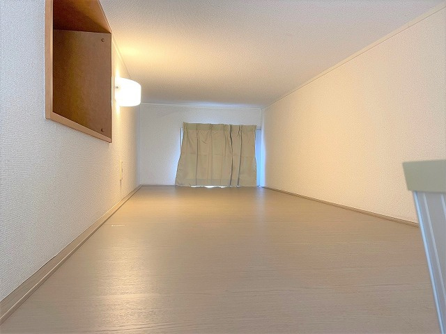 レオパレスtachibanaの内装|明るい色調の室内です