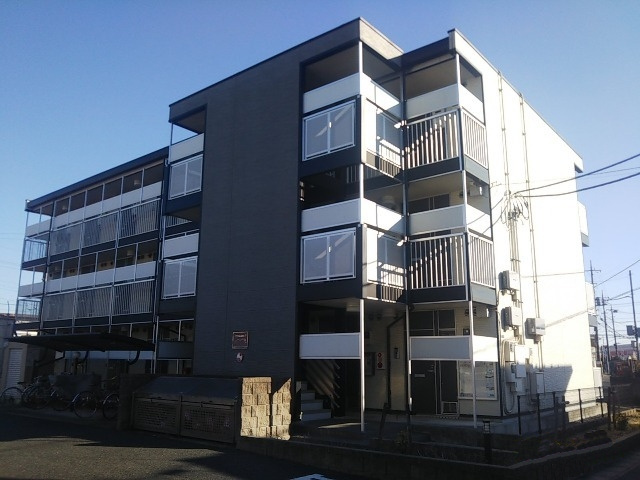 レオパレスエスト逆井の外観|画像1