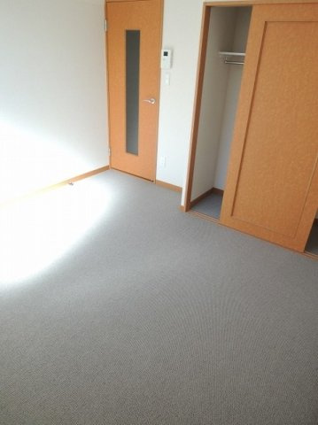 レオパレス南逆井の内装