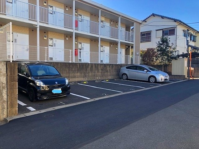レオパレス南逆井の駐車場|画像9