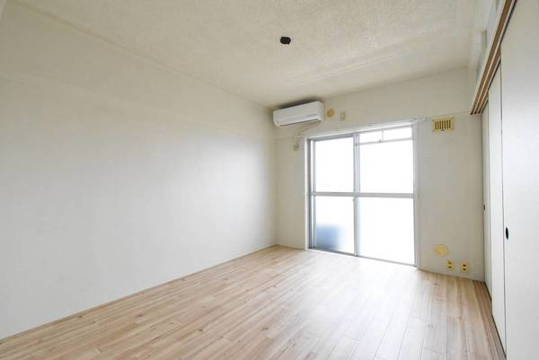 ビレッジハウス足利福居2号棟の居間・リビング|ビレッジハウスの同一物件・同一タイプの間取りの写真です