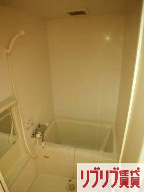 グランメゾン椿森の浴室