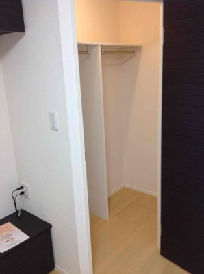 【内装】 | レオネクストグレイス紫蘭Ⅱ | クローゼット