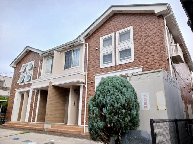 シャン・ド・フルールの外観