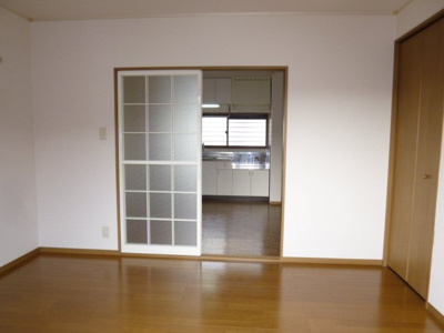 南側洋室～ＤＫ