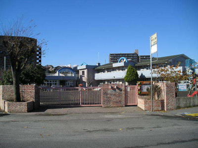 綾南幼稚園まで450m