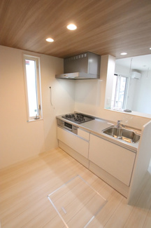 3口コンロ付システムキッチン♪