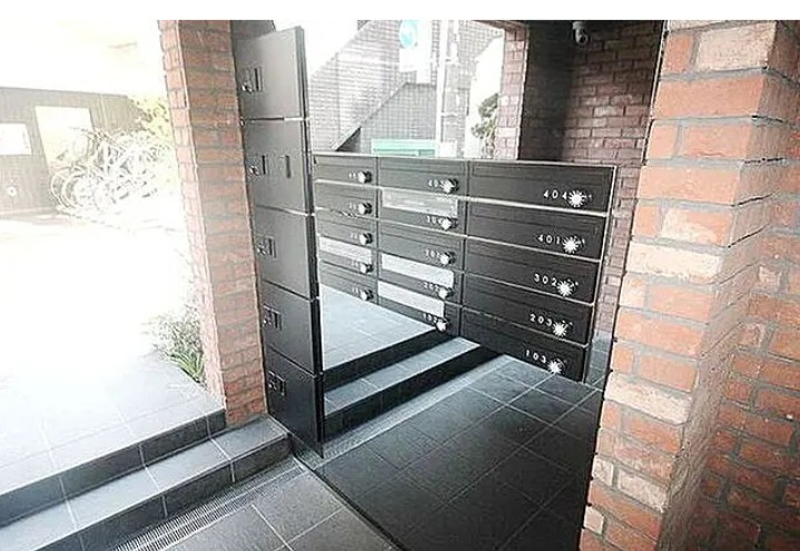 ルクレ千石のエントランス