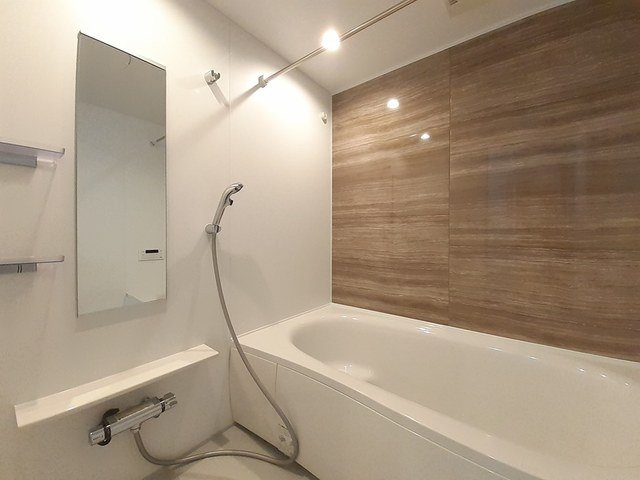 ベルモア長附の浴室|お風呂で日々の疲れを落としましょう