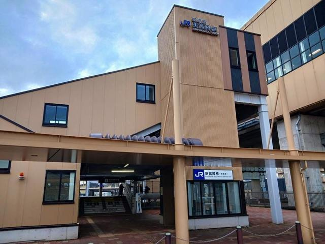 サンフォレスタの周辺|城端線新高岡駅まで330m