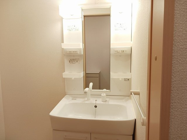 サンフォレスタの洗面所|忙しい朝には欠かせない洗面所です