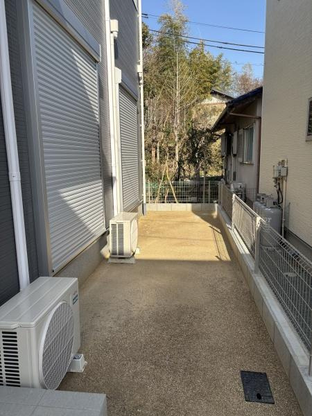 豊川御津町広石第1期　全4棟・3号棟の庭|ウッドデッキやBBQ。想像が膨らむお庭