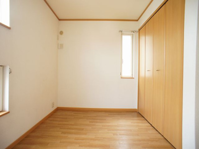 【寝室】 | シャン・ド・フルールⅠ | 清潔感のあるきれいな洋間です♪