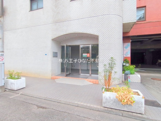 祝：成約済み　パレ・ドール西八王子　八王子市　中古マンションのエントランス|～仲介手数料無料☆八王子ひなた不動産～パレ・ドール西八王子