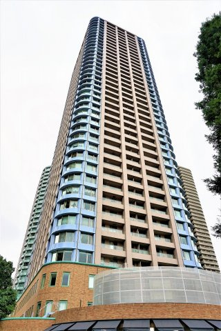 スカイライトタワーの外観