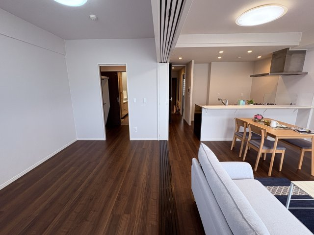 グランデ・プレミアムビスタ野嵩EASTの洋室