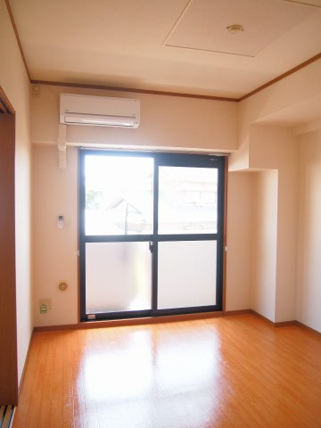 ルミエール扶桑の居間・リビング