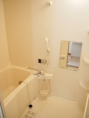 ルミエール扶桑の浴室