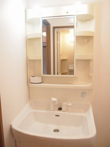 ルミエール扶桑の洗面所