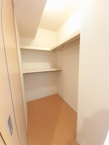 リバーサイド真倉　Ｂの収納|便利な収納スペースです