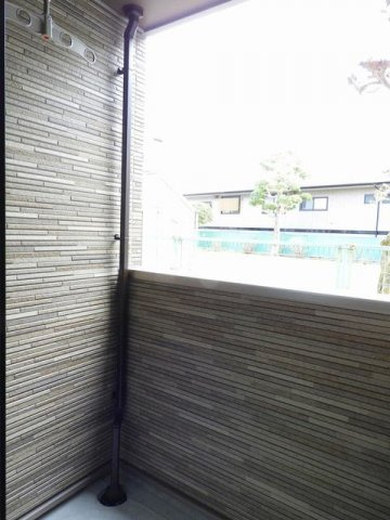 ノースのバルコニー|お洗濯にも便利なバルコニー付き