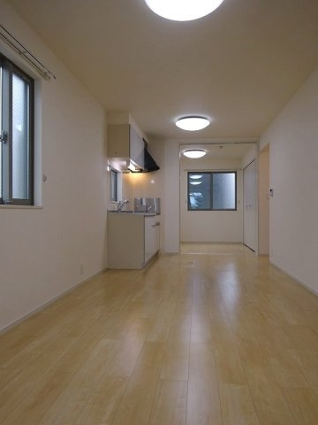 フィオーレヒルⅣの居間・リビング|ゆったり過ごせる居間です