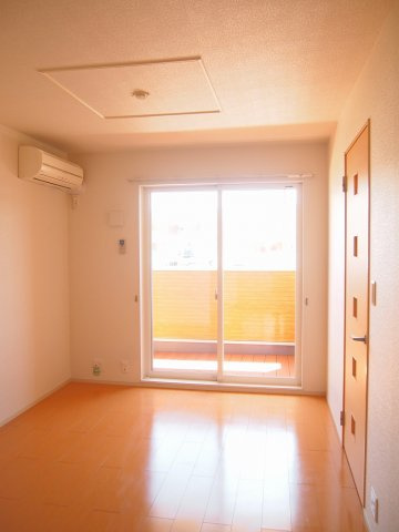 ソレイユの居間・リビング