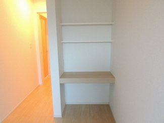 【洗面所】 | グランつくばⅣ | スペースが確保できる洗面所です