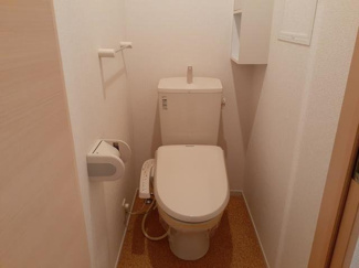 【トイレ】 | サンパティークＡ | コンパクトで使いやすいトイレです